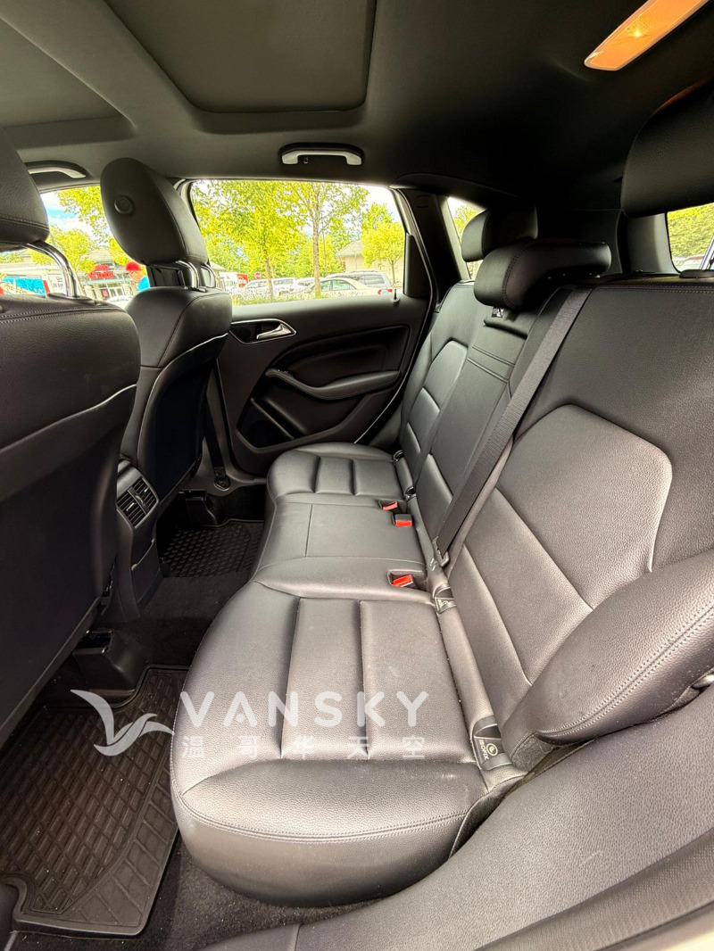 251026003439_car seats 1.jpeg